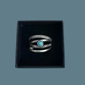 Vintage Silver and Turquoise Ring